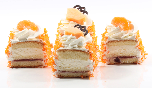 Oranje slagroom cakestukje